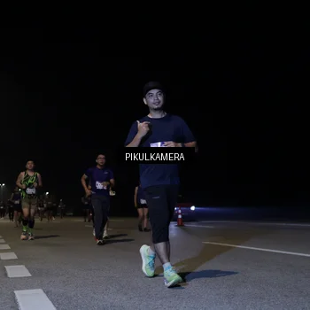 Runner Photo 7530746