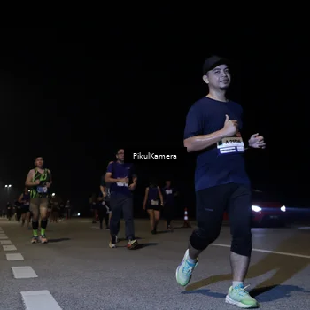 Runner Photo 7530757