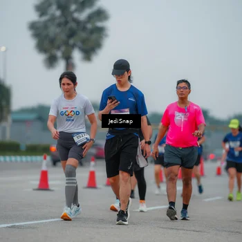 Runner Photo 7530793