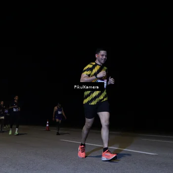 Runner Photo 7530874