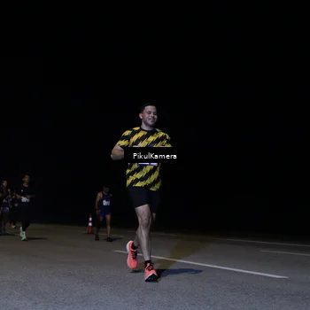 Runner Photo 7530878