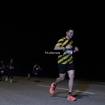 Runner Photo 7530902