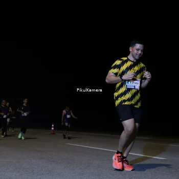 Runner Photo 7530904