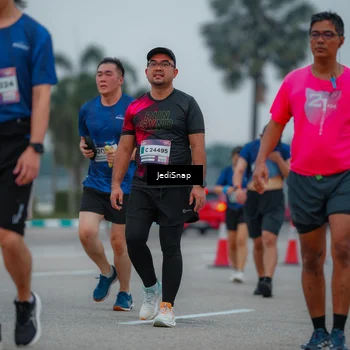 Runner Photo 7530909