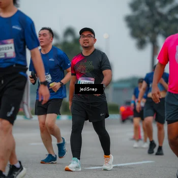 Runner Photo 7530910