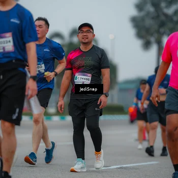 Runner Photo 7530913