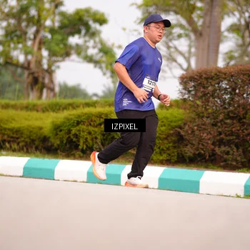 Runner Photo 7530945
