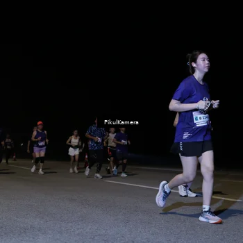 Runner Photo 7531004