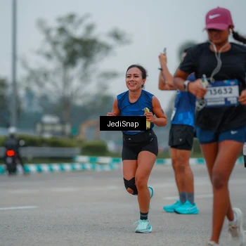 Runner Photo 7531036