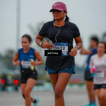 Runner Photo 7531047