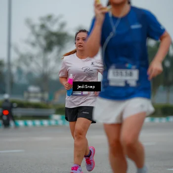 Runner Photo 7531064