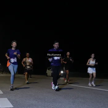 Runner Photo 7531068
