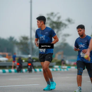 Runner Photo 7531074
