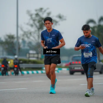 Runner Photo 7531077