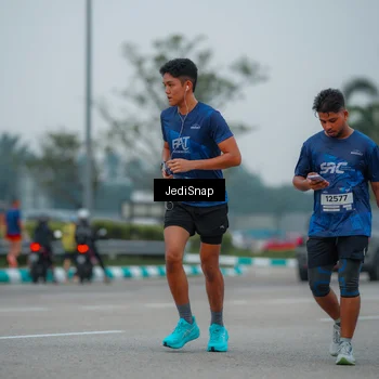 Runner Photo 7531080