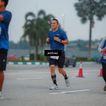 Runner Photo 7531090