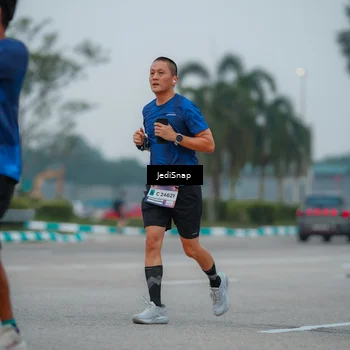 Runner Photo 7531098