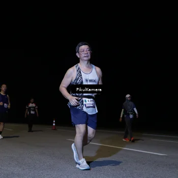 Runner Photo 7531103