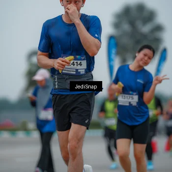 Runner Photo 7531172