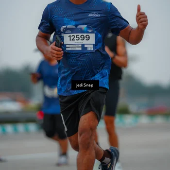 Runner Photo 7531301