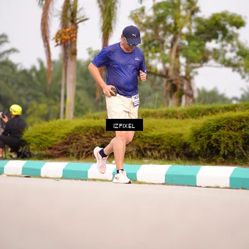Runner Photo 7531305