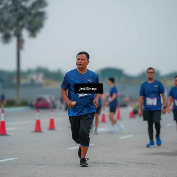 Runner Photo 7531364