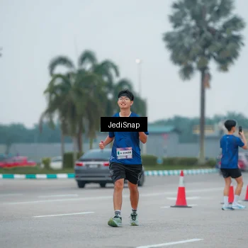 Runner Photo 7531449
