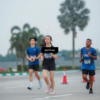 Runner Photo 7531468