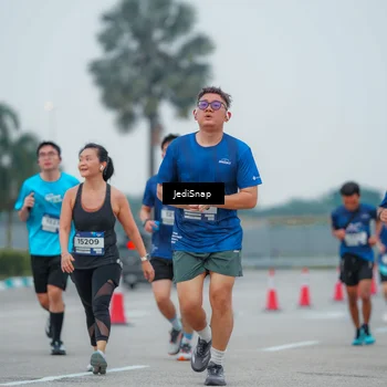 Runner Photo 7531595