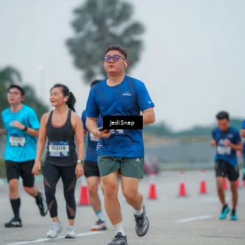 Runner Photo 7531611