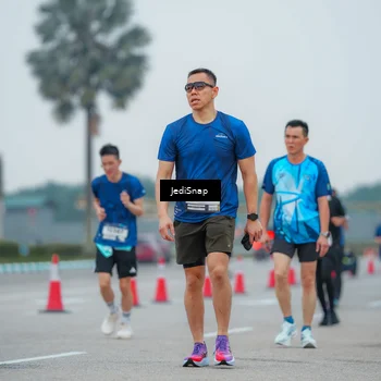 Runner Photo 7531654