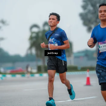 Runner Photo 7531656