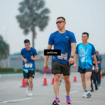 Runner Photo 7531674