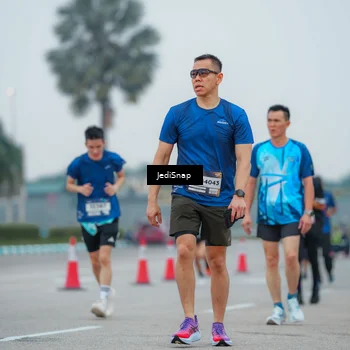Runner Photo 7531675