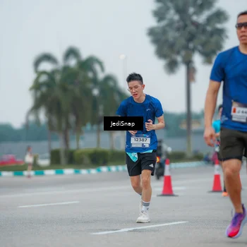 Runner Photo 7531682