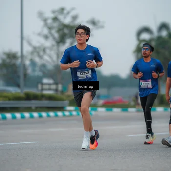 Runner Photo 7531881