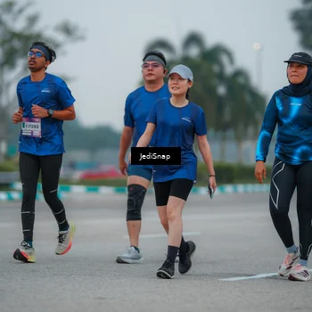Runner Photo 7531899
