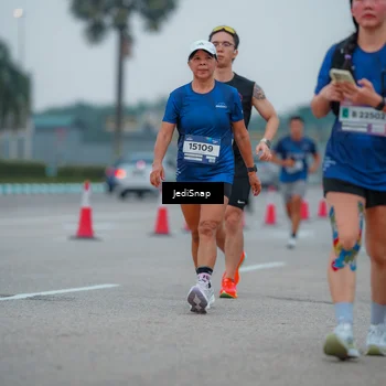 Runner Photo 7532010