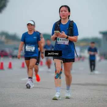 Runner Photo 7532013