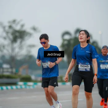 Runner Photo 7532024