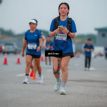 Runner Photo 7532032