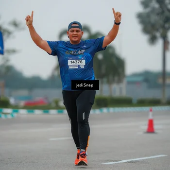 Runner Photo 7532039