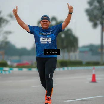 Runner Photo 7532045