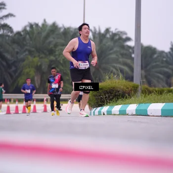 Runner Photo 7532067