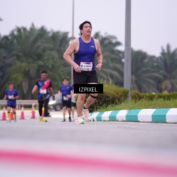 Runner Photo 7532068