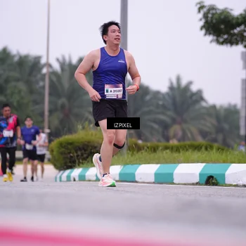 Runner Photo 7532075