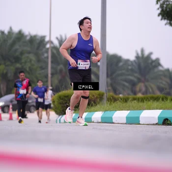 Runner Photo 7532079