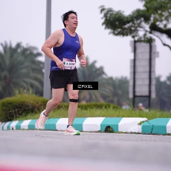 Runner Photo 7532080