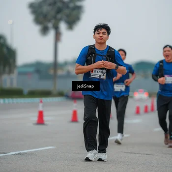 Runner Photo 7532095
