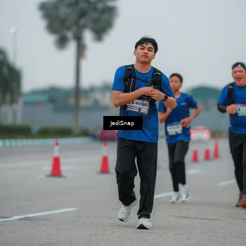 Runner Photo 7532096